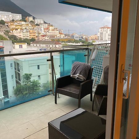 Swimming Pools Apartment In Ocean Village - 2 Bed 2 Bath Rock View Γιβραλτάρ Εξωτερικό φωτογραφία