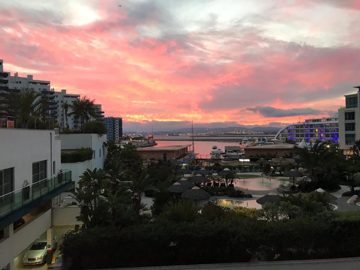 Swimming Pools Apartment In Ocean Village - 2 Bed 2 Bath Rock View Γιβραλτάρ Εξωτερικό φωτογραφία