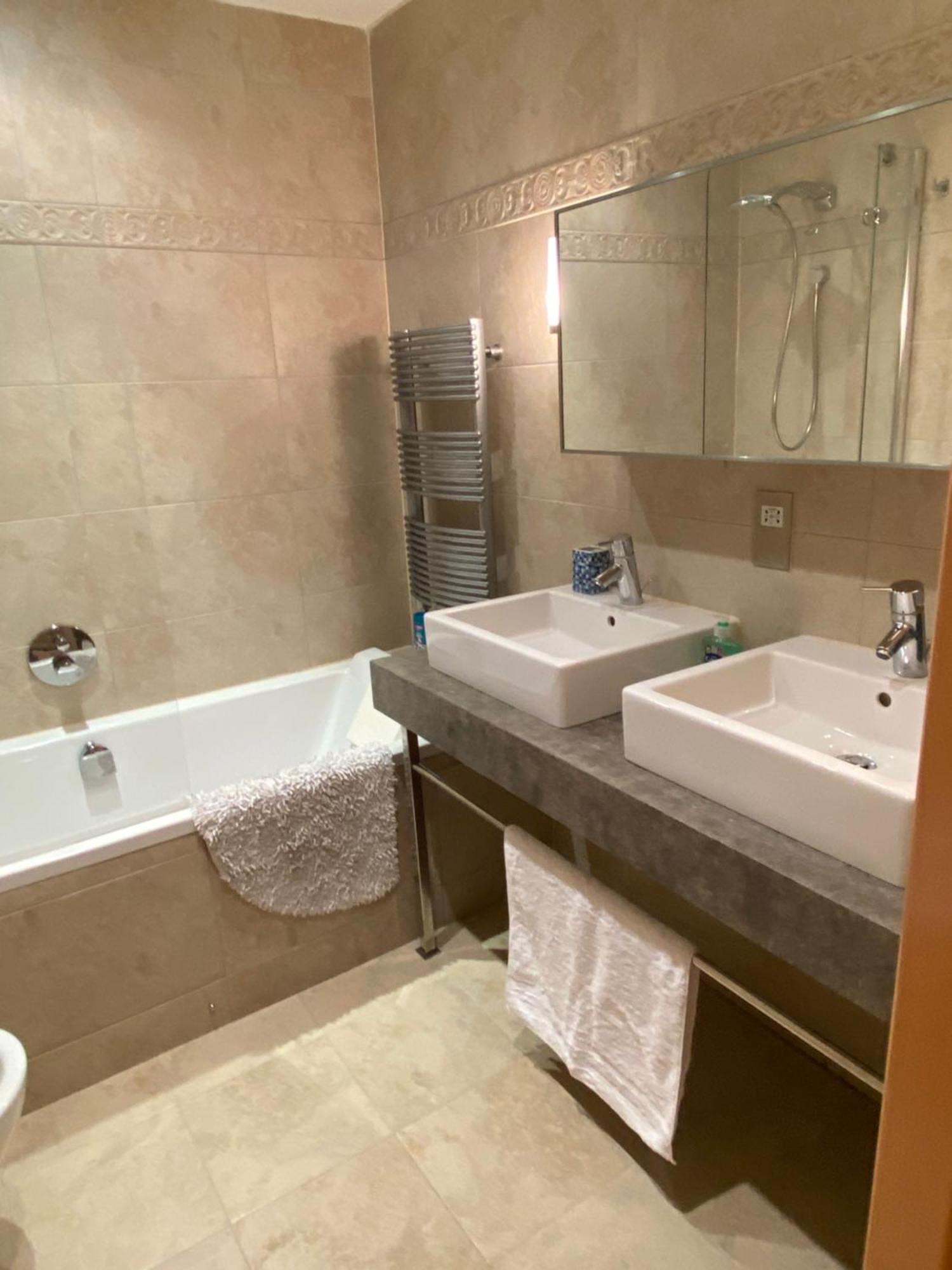Swimming Pools Apartment In Ocean Village - 2 Bed 2 Bath Rock View Γιβραλτάρ Εξωτερικό φωτογραφία