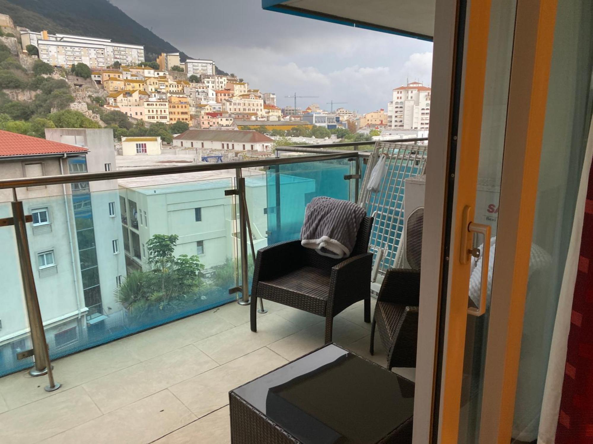 Swimming Pools Apartment In Ocean Village - 2 Bed 2 Bath Rock View Γιβραλτάρ Εξωτερικό φωτογραφία